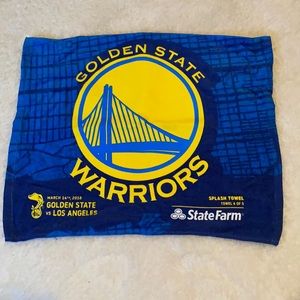 Golden State Warriors collectible splash towel